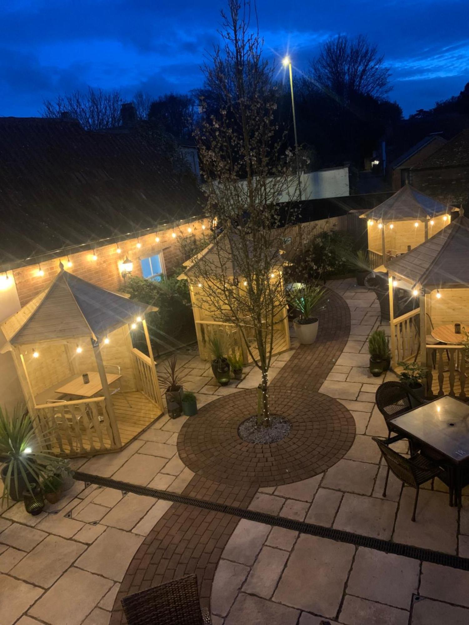 Greyhound Inn Wilton Wilton  Luaran gambar