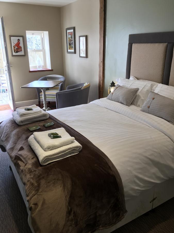 Greyhound Inn Wilton Wilton  Luaran gambar