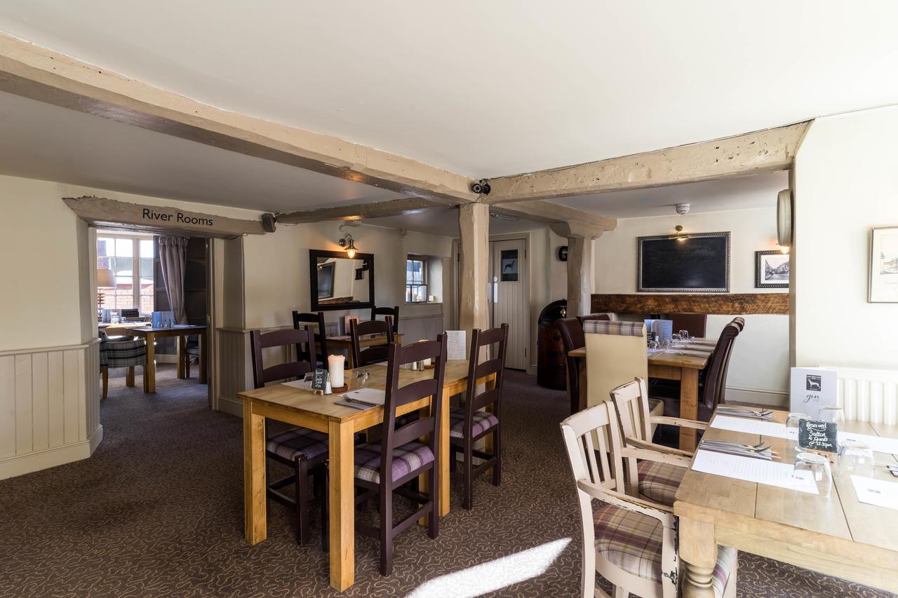 Greyhound Inn Wilton Wilton  Luaran gambar
