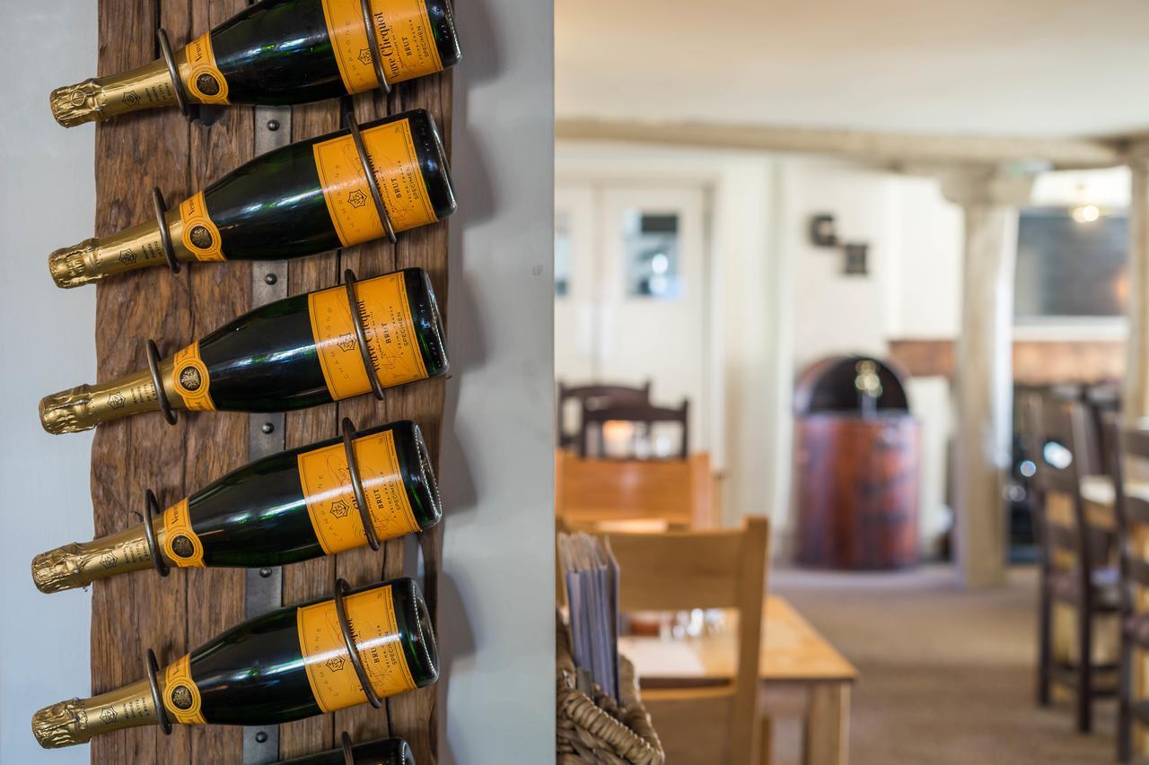 Greyhound Inn Wilton Wilton  Luaran gambar