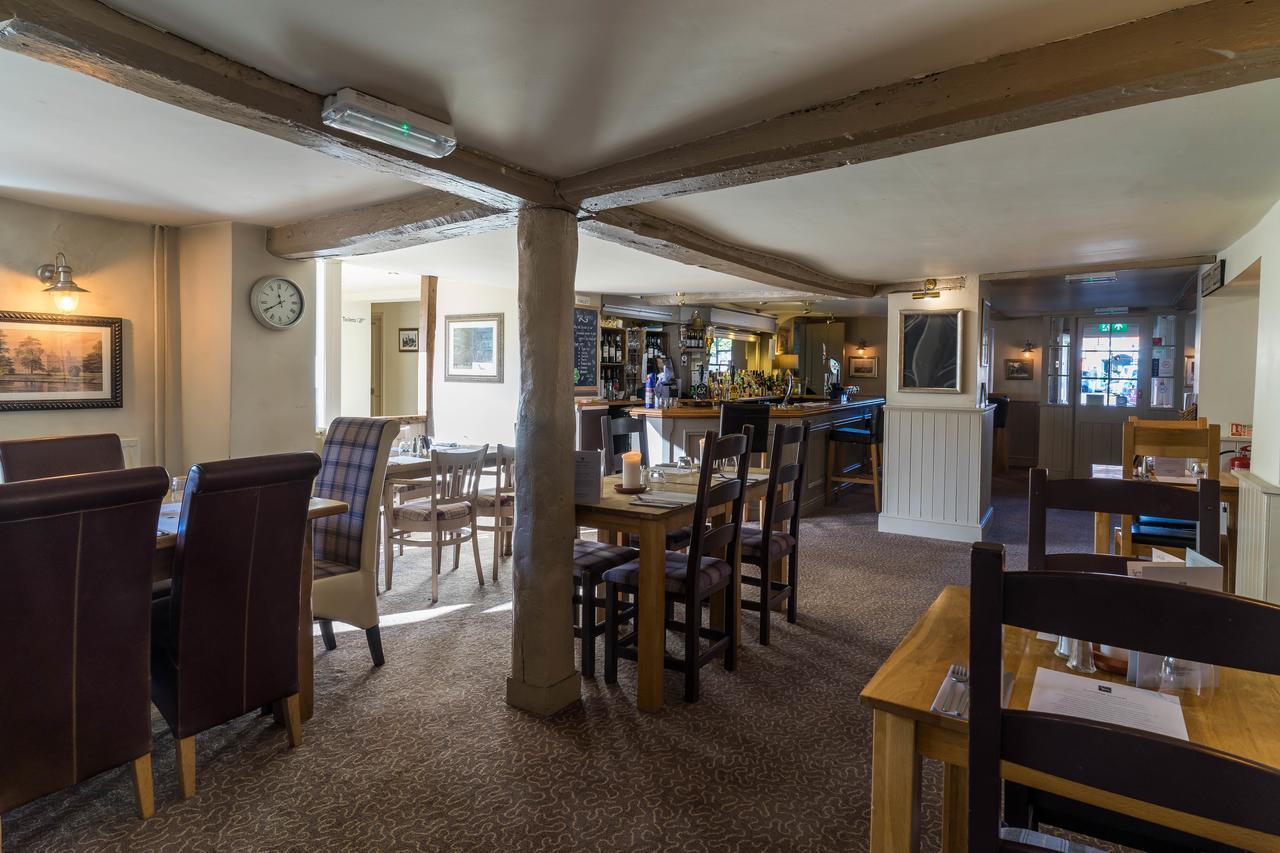 Greyhound Inn Wilton Wilton  Luaran gambar