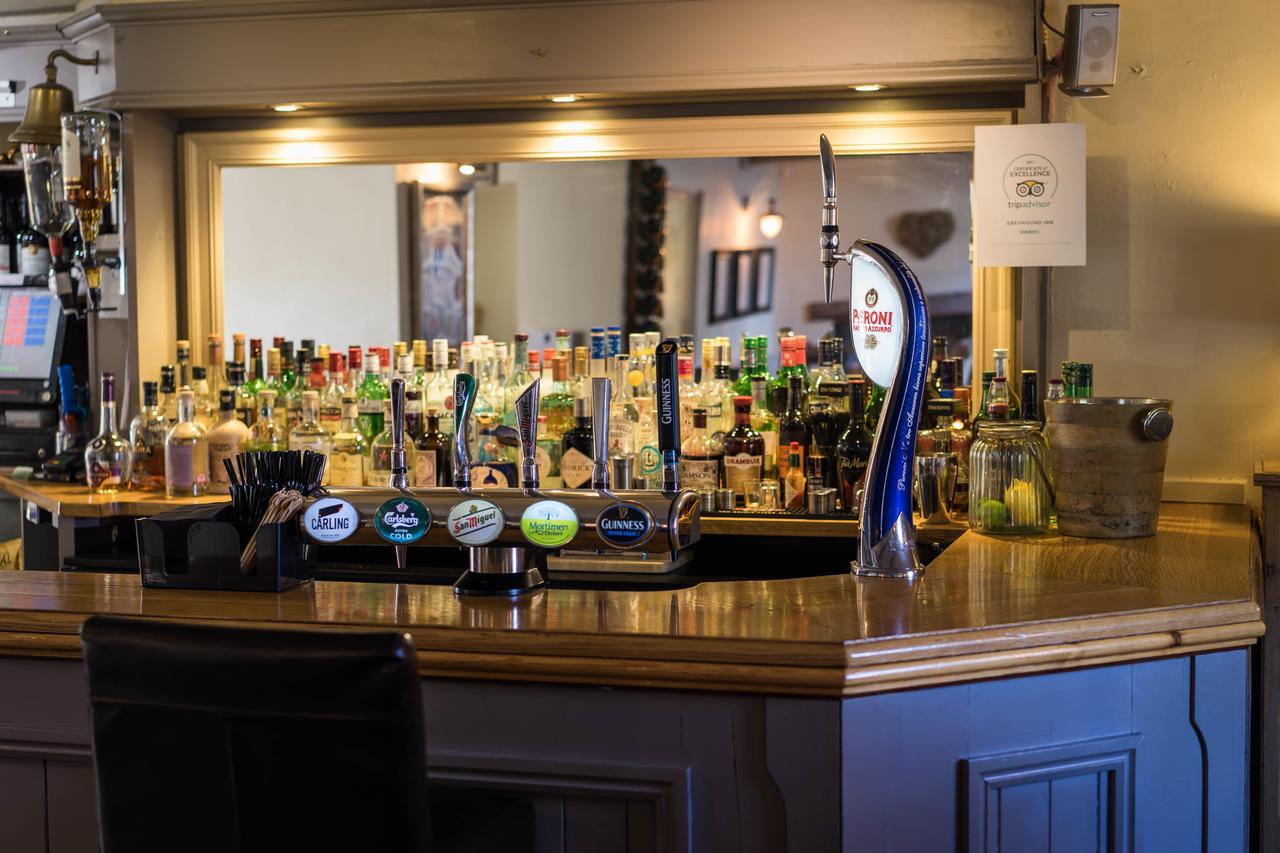 Greyhound Inn Wilton Wilton  Luaran gambar